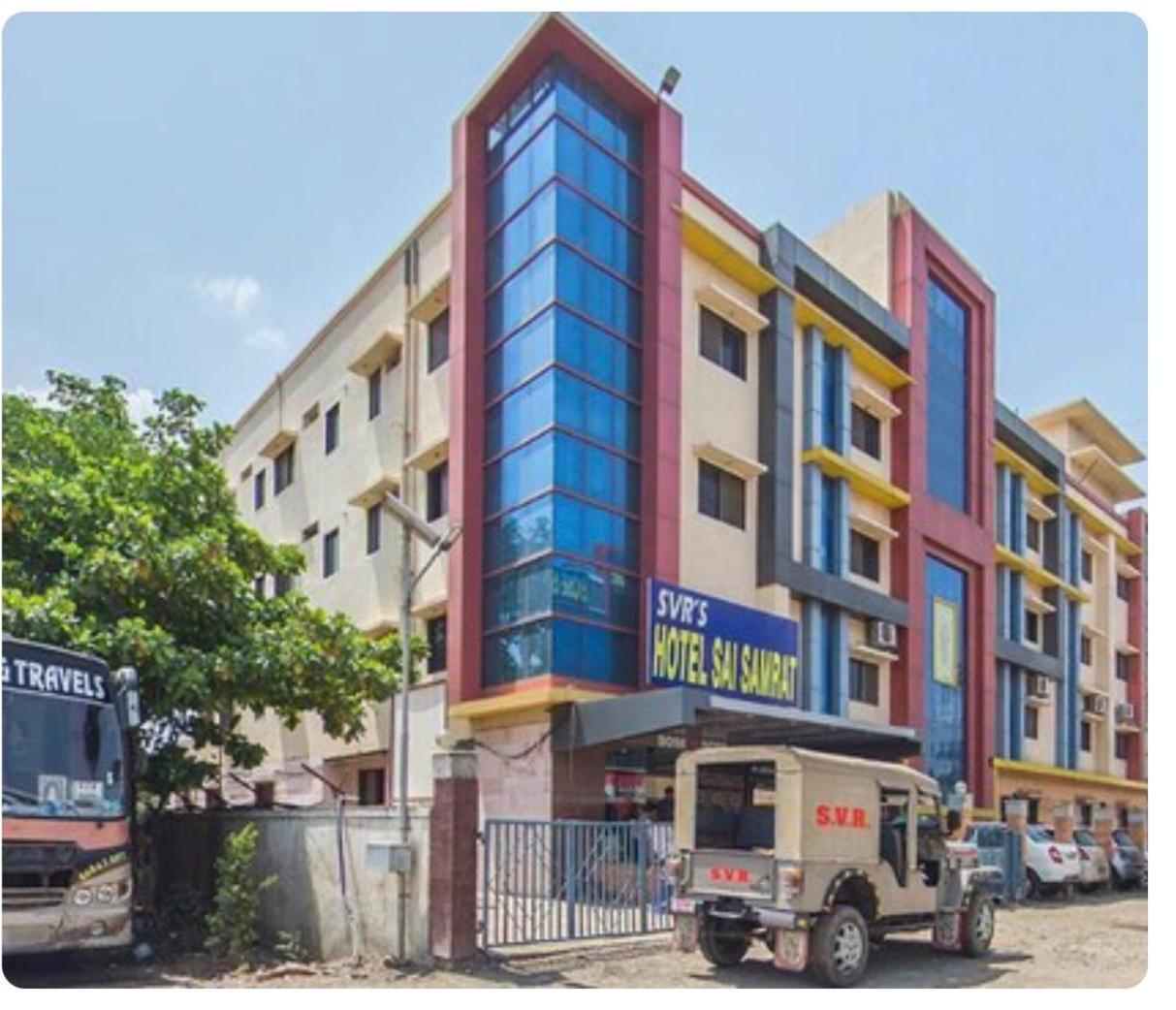Sai Samrat Hotel Shirdi Buitenkant foto